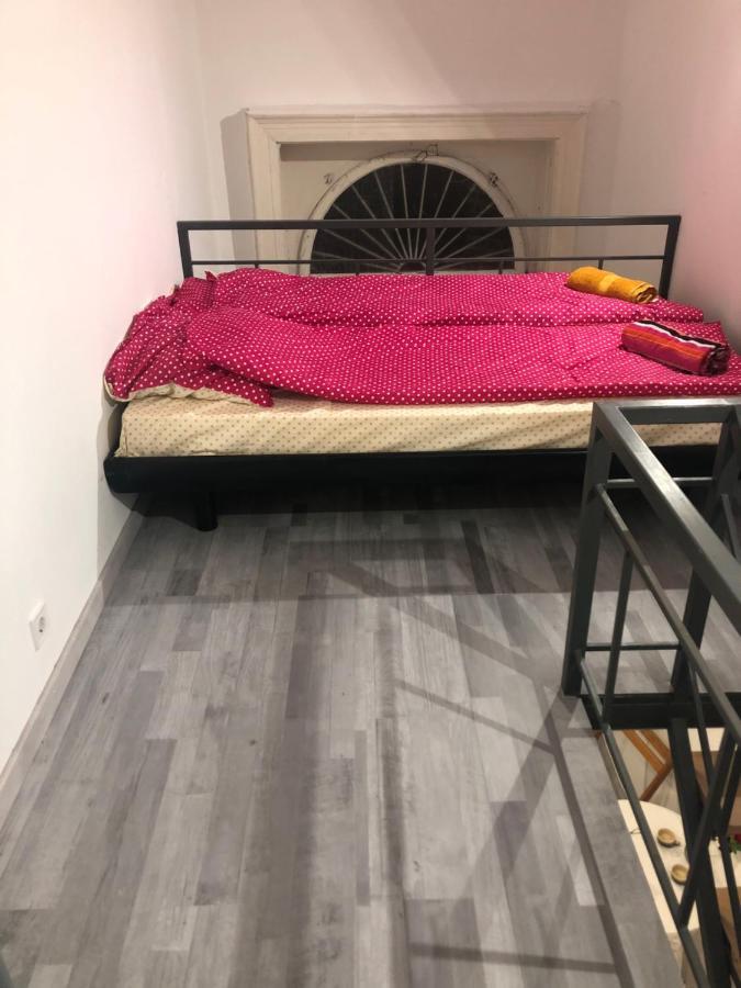 7Dab Apartment Almassy Contactless Self Check-In Budapest Exteriör bild